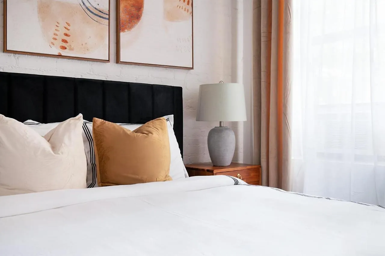1290-6 Newly Renovated 2 Bedrooms In Ues New York