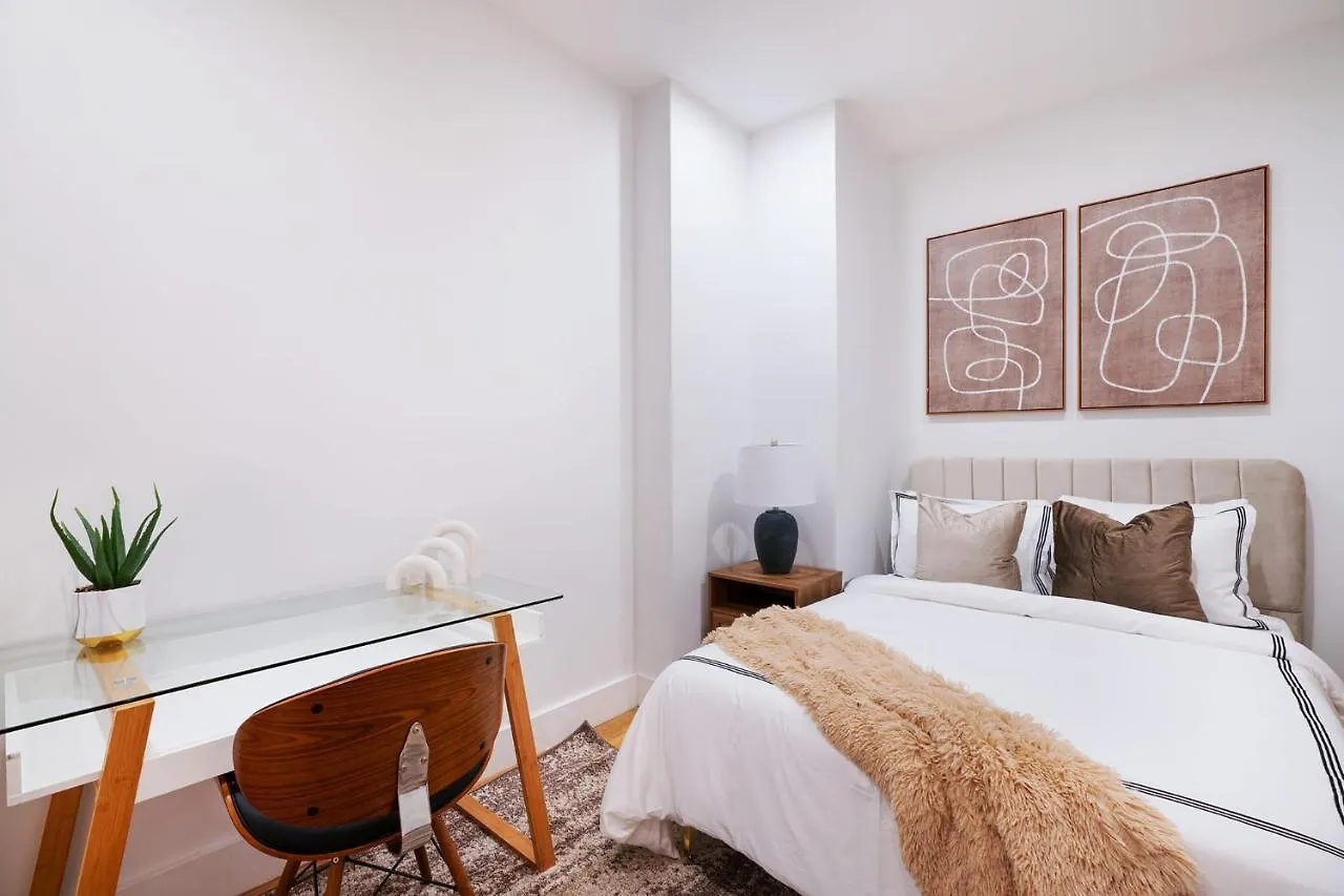 Apartment 1290-6 Newly Renovated 2 Bedrooms In Ues New York