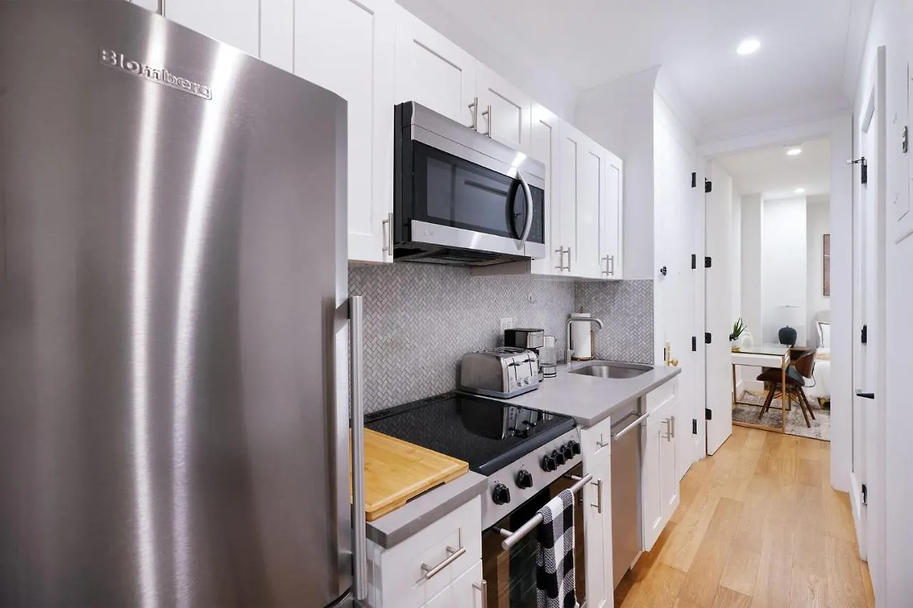 Apartment 1290-6 Newly Renovated 2 Bedrooms In Ues New York United States